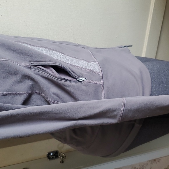 Lululemon Hooded Stride Jacket Heathered Grey Size10 - Picture 4 of 11